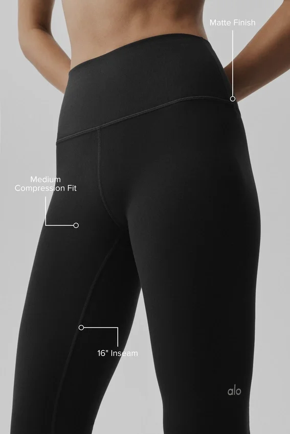 16" Capri-bukser med High-Waist Airbrush-mønster – svart