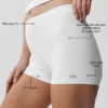 2" Alo Softsculpt shorts med middels høy midje – hvit