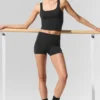 3" Alo Softsculpt High-Waist Precision-shorts – svart