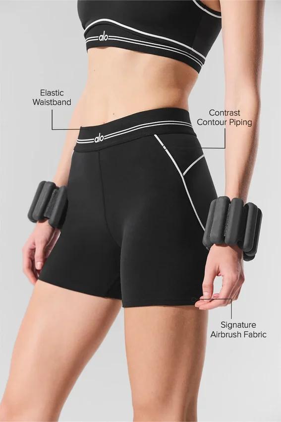 4" Airbrush-shorts med High-Waist og hjerteprint – svart/hvit
