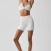 5" Airbrush-High-Waist Biker Shorts – hvit