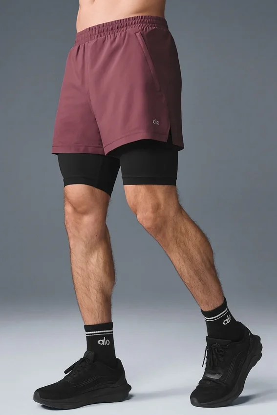 5" Revival 2-i-1 Shorts – Burgundy Truffle/svart