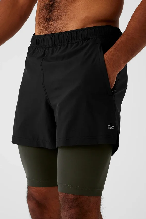 5" Revival 2-i-1 Shorts – Svart/Stealth Green