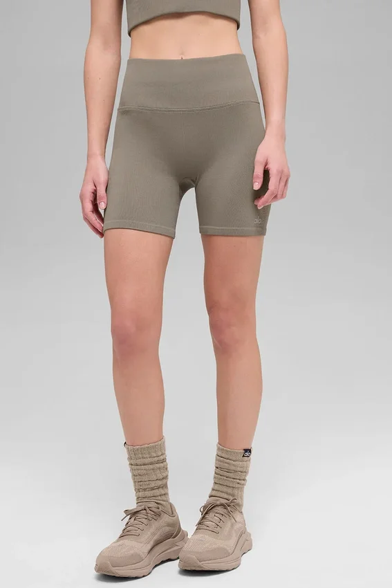 5" sømløse ribbede Favorite-Shorts – lys kakao