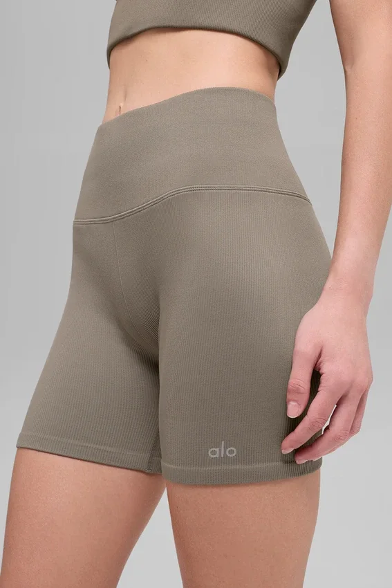 5" sømløse ribbede Favorite-Shorts – lys kakao