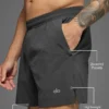 5" Traction Shorts – antrasitt