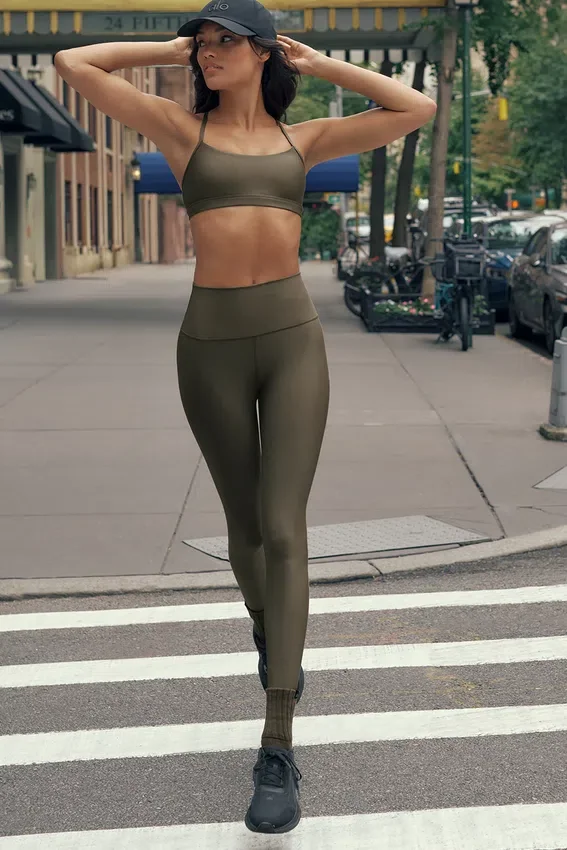7/8 High-Waist Airlift Legging – Olive Tree