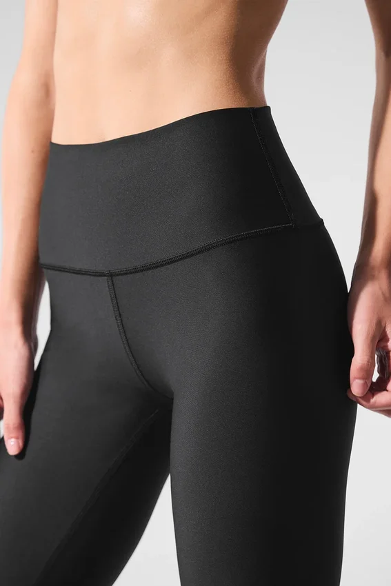 7/8 High-Waist Airlift Legging – svart