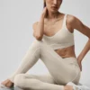 7/8 High-Waist Alosoft Heart Throb Tights – Oatmeal Heather/White