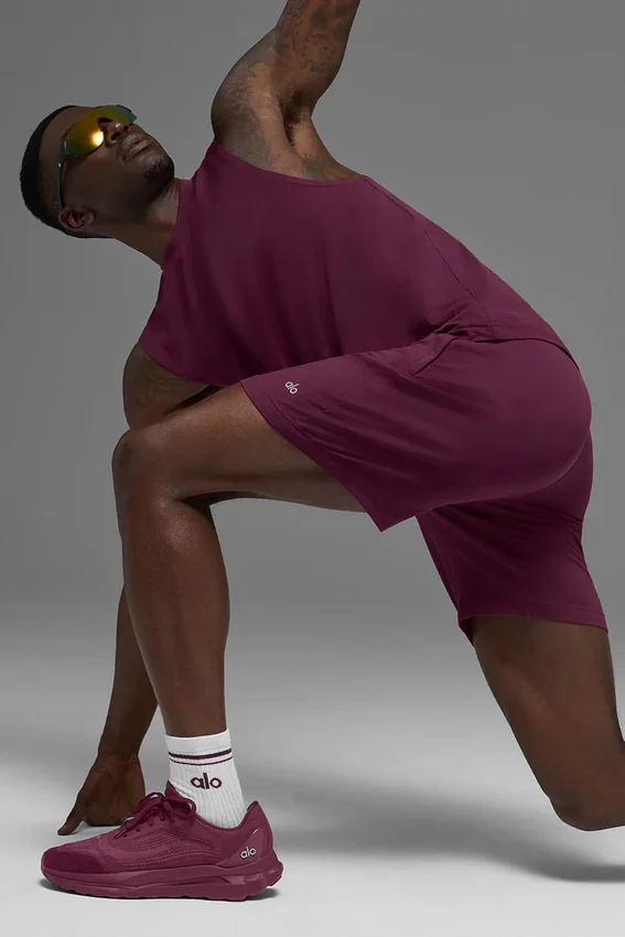 7" Conquer React Performance Shorts – Burgundy