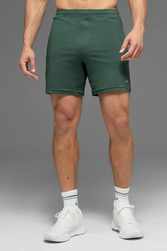 7" Conquer React Performance Shorts – Clover Green