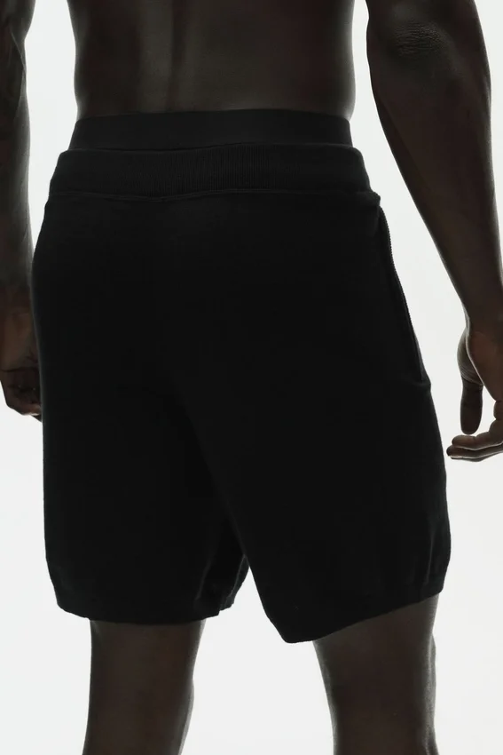 7" Cotton Cashmere Ever Soft-shorts – svart