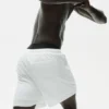 7" linjersey-shorts i kyststil – hvit
