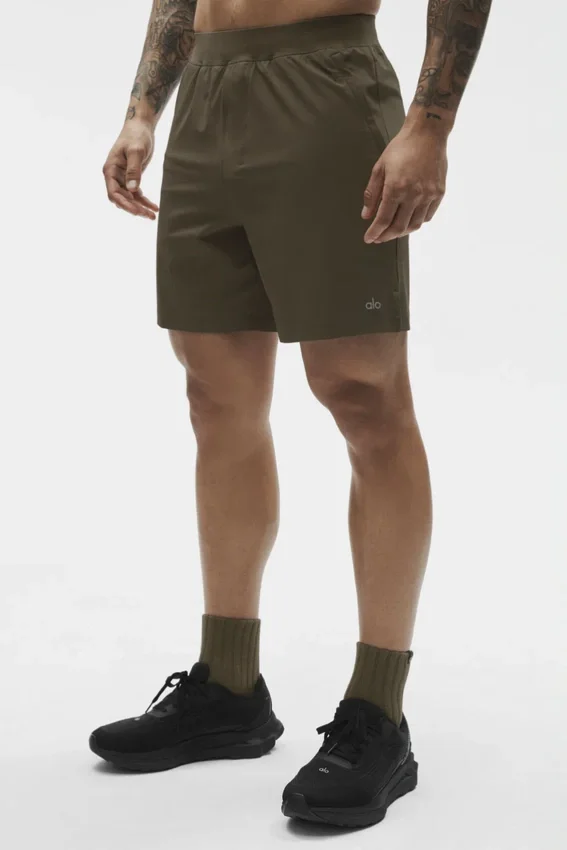 7" Repetition-shorts – Olive Tree