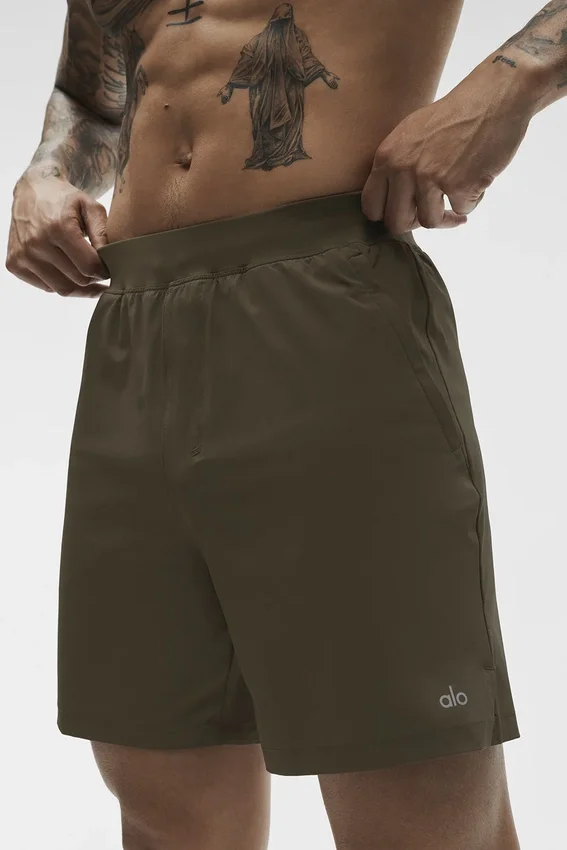 7" Repetition-shorts – Olive Tree