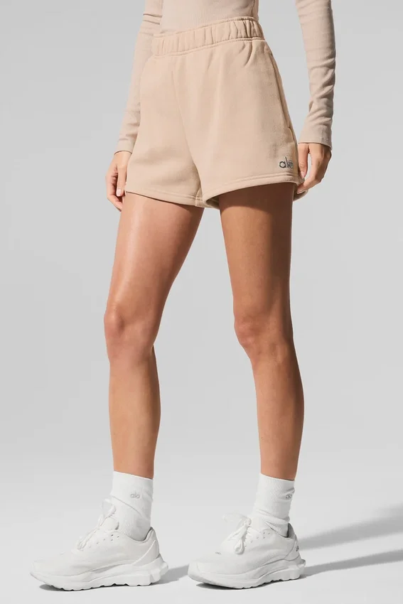 Accolade Short – Macadamia