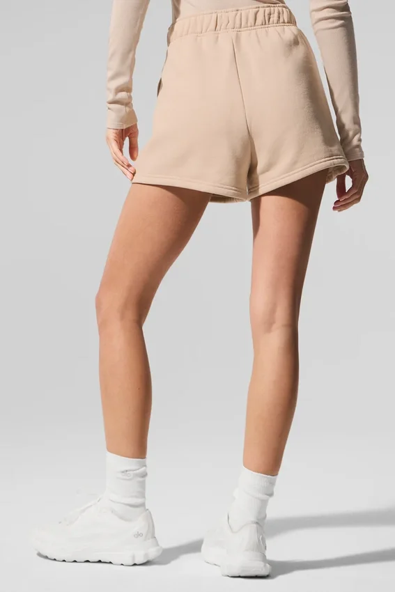 Accolade Short – Macadamia