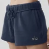 Accolade Shorts – Navy