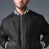Afterglow Varsity-jakke – svart