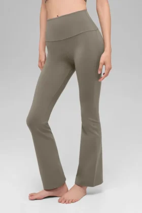 Airbrush High-Waist 7/8 Bootcut Legging – lys kakao