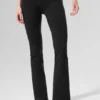 Airbrush High-Waist 7/8 Bootcut Tights – svart