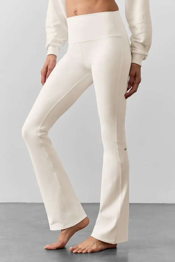 Airbrush High-Waist Bootcut Tights – elfenben