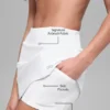 Airbrush tennis-skjørt med High-Waist-passform og god passform – hvitt