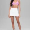 Airbrush tennis-skjørt med High-Waist-passform og god passform – hvitt