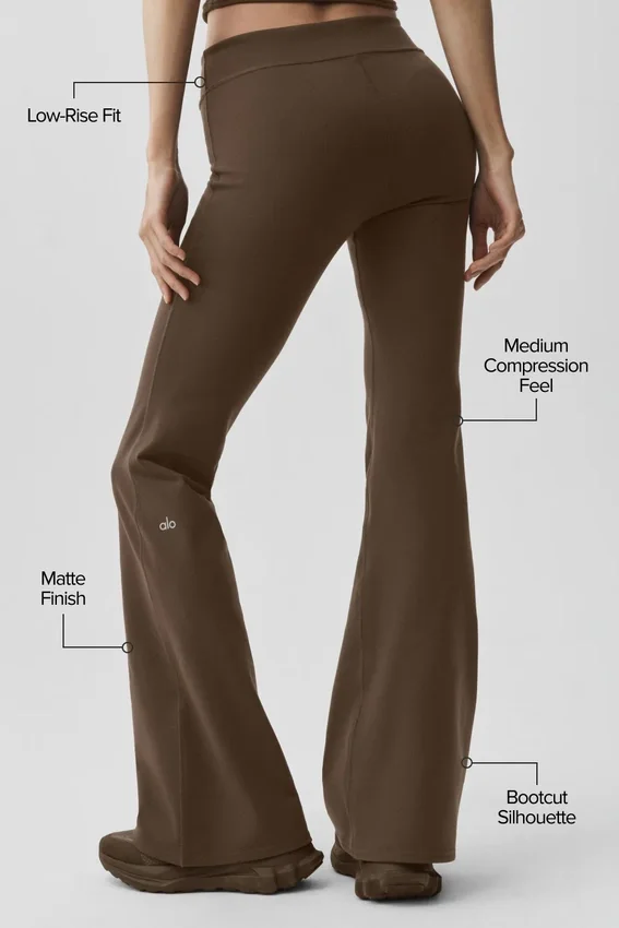 Airbrush-tights med lav midje og bootcut-ben – Espresso