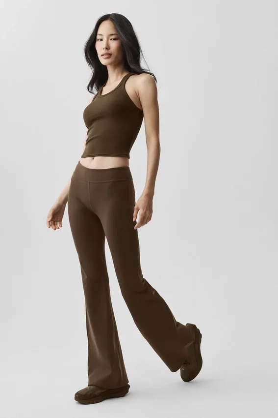 Airbrush-tights med lav midje og bootcut-ben – Espresso