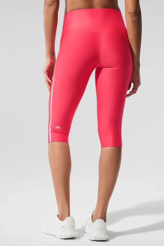 Airlift High-Waist Capri-bukser med superelegant kontrast – Candy Red/White