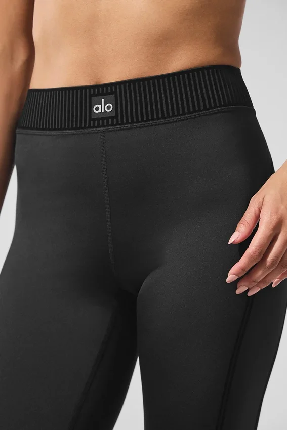 Airlift High-Waist Line up Capri – svart