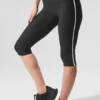 Airlift High-Waist Super Sleek Contrast Capri – svart/hvit