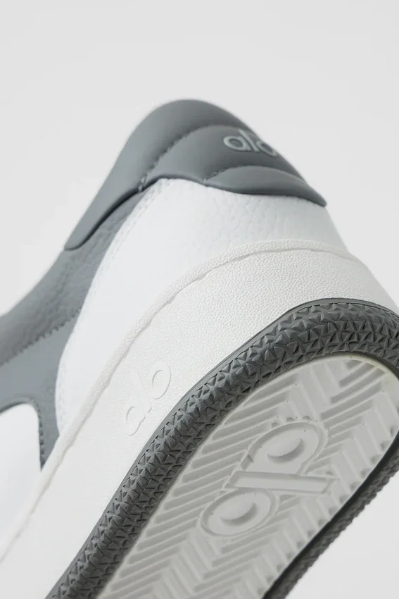 Alo Recovery Mode Sneakers – Grå/Hvit