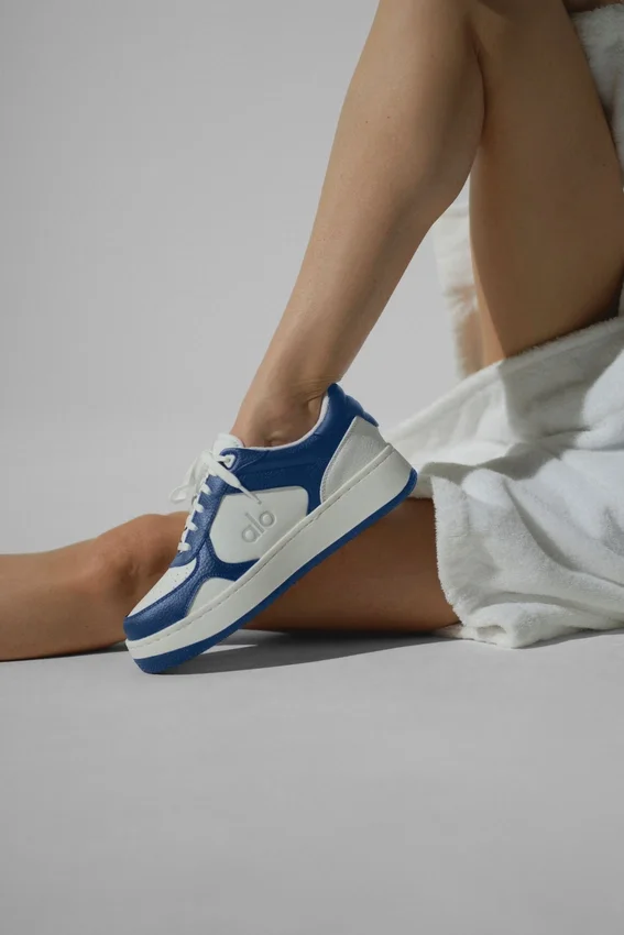 Alo Recovery Mode Sneakers – marineblå/hvit