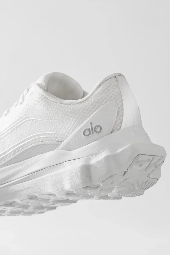 Alo Runner – Hvit/Hvit