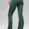 Alo Softsculpt 7/8 tights med brettet linning og utvidet ben – kløvergrønn