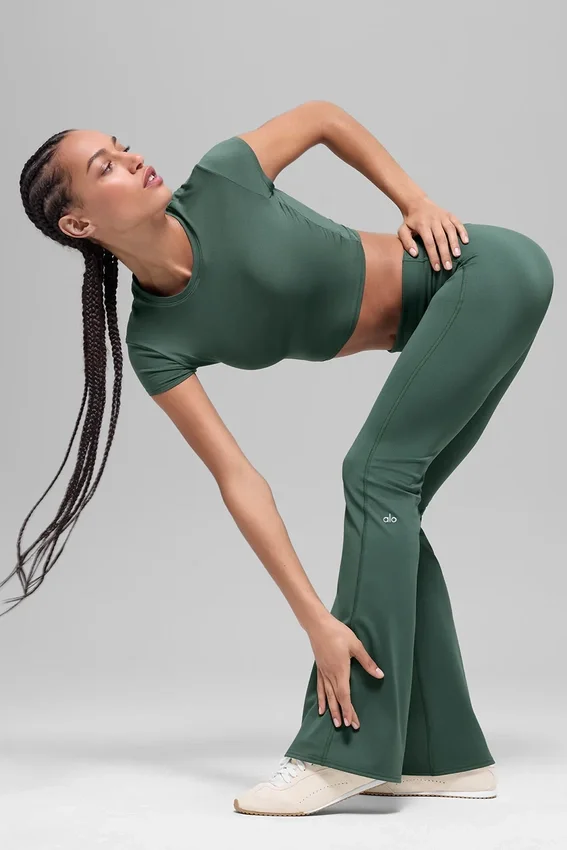 Alo Softsculpt 7/8 tights med brettet linning og utvidet ben – kløvergrønn