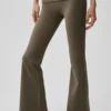 Alo Softsculpt 7/8 tights with a folded edge and widened leg – Olive Tree