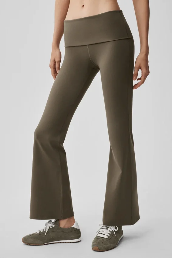 Alo Softsculpt 7/8 tights with a folded edge and widened leg – Olive Tree