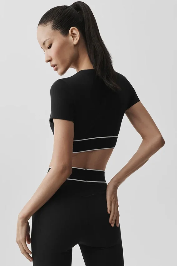 Alo Softsculpt Amp It up BH med kortem – svart