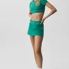 Alo Softsculpt Amp It up tennisskjørt – Emerald Isle
