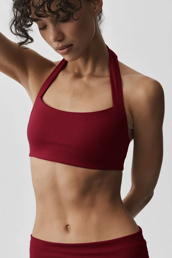 Alo Softsculpt Feel the Heat halterneck-BH – Summer Romance Red