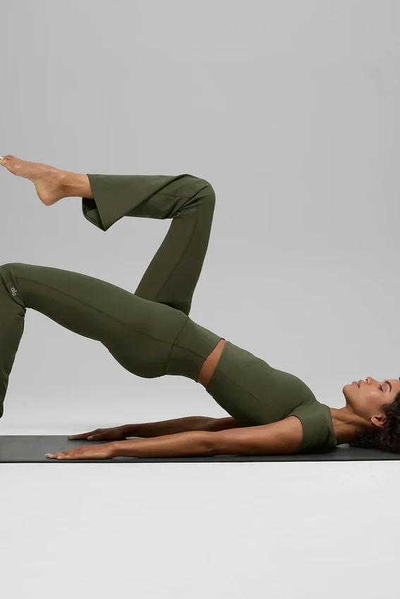Alo Softsculpt High-Waist bootcut tights – grønn oliven