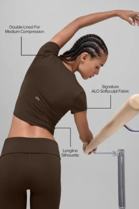 Alo Softsculpt Precision kortærmet topp – Espresso