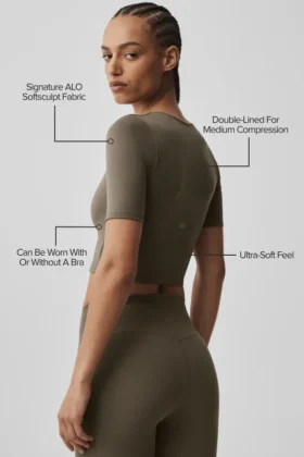 Alo Softsculpt Precision T-skjorte med halve ermer – Olive Tree