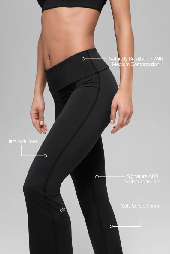 Alo Softsculpt tights med brettet linning og utvidet ben – svart