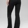 Alo Softsculpt tights med brettet linning og utvidet ben – svart