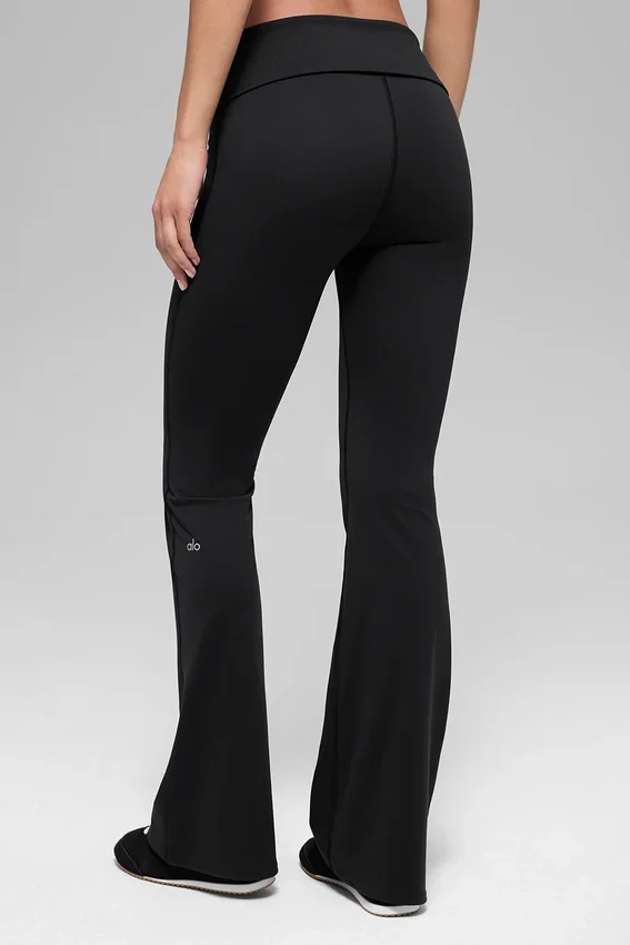 Alo Softsculpt tights med brettet linning og utvidet ben – svart