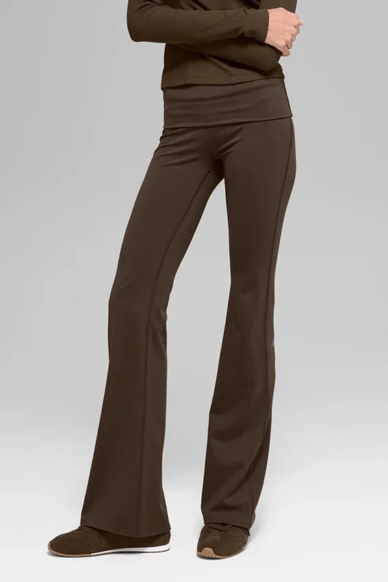 Alo Softsculpt tights with a folded lining and expanded leg – Espresso